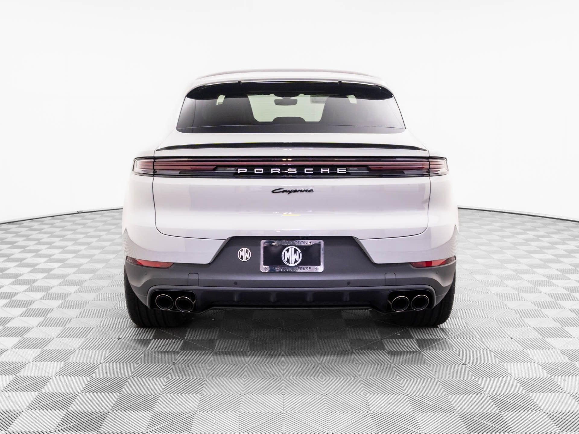 New 2026 Porsche Cayenne E-Hybrid Coupe AWD/4WD image 10