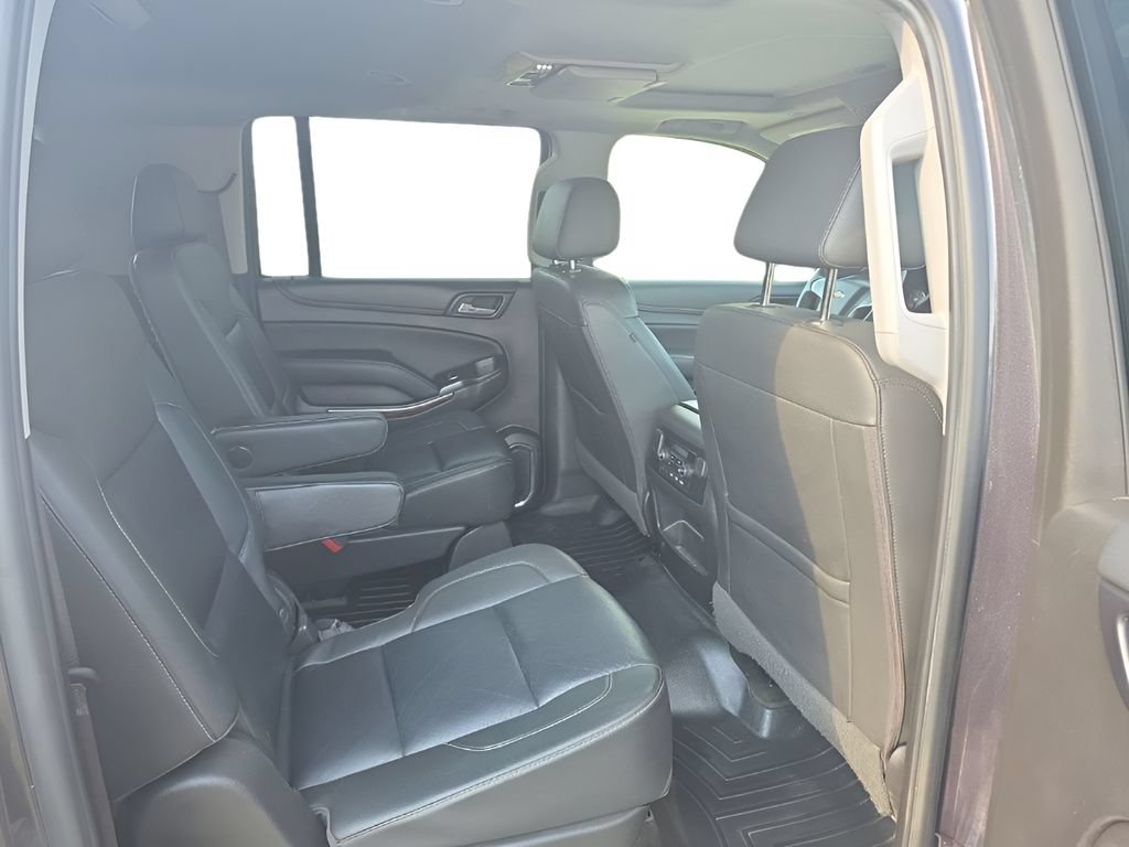 Used 2017 Chevrolet Suburban LT w/ LT Signature Package AWD/4WD image 19