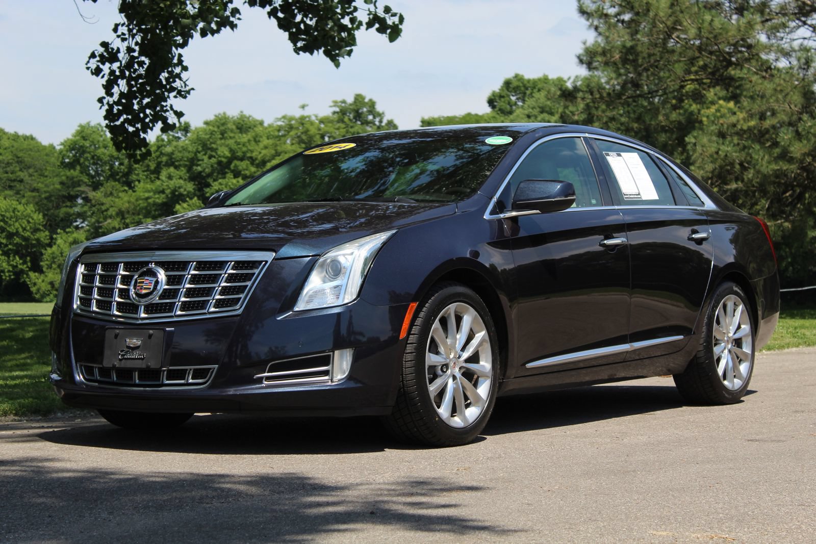 Used 2014 Cadillac XTS Premium AWD/4WD image 3