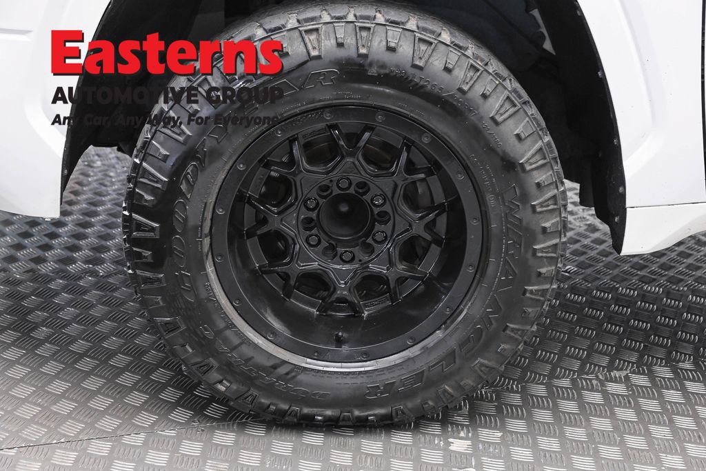 Used 2022 Toyota Tundra SR w/ SR Tow Package RWD image 32