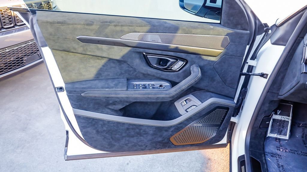 Used 2023 Lamborghini Urus Performante image 22