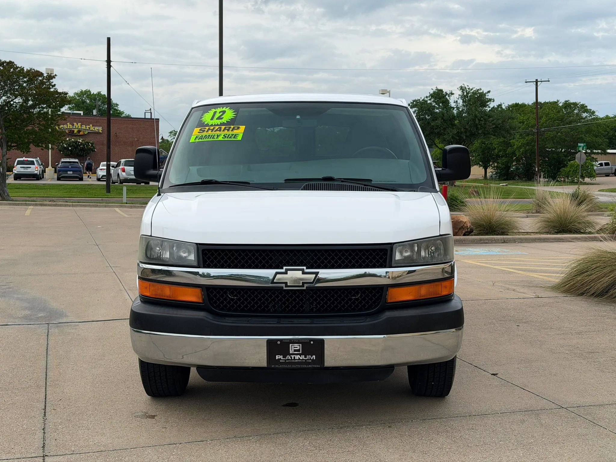 Used 2012 Chevrolet Express 3500 LT w/ LT Preferred Equipment Group RWD image 8