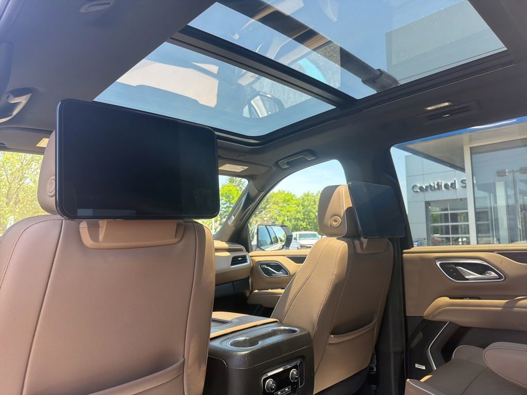 Used 2023 Chevrolet Tahoe Premier AWD/4WD image 19