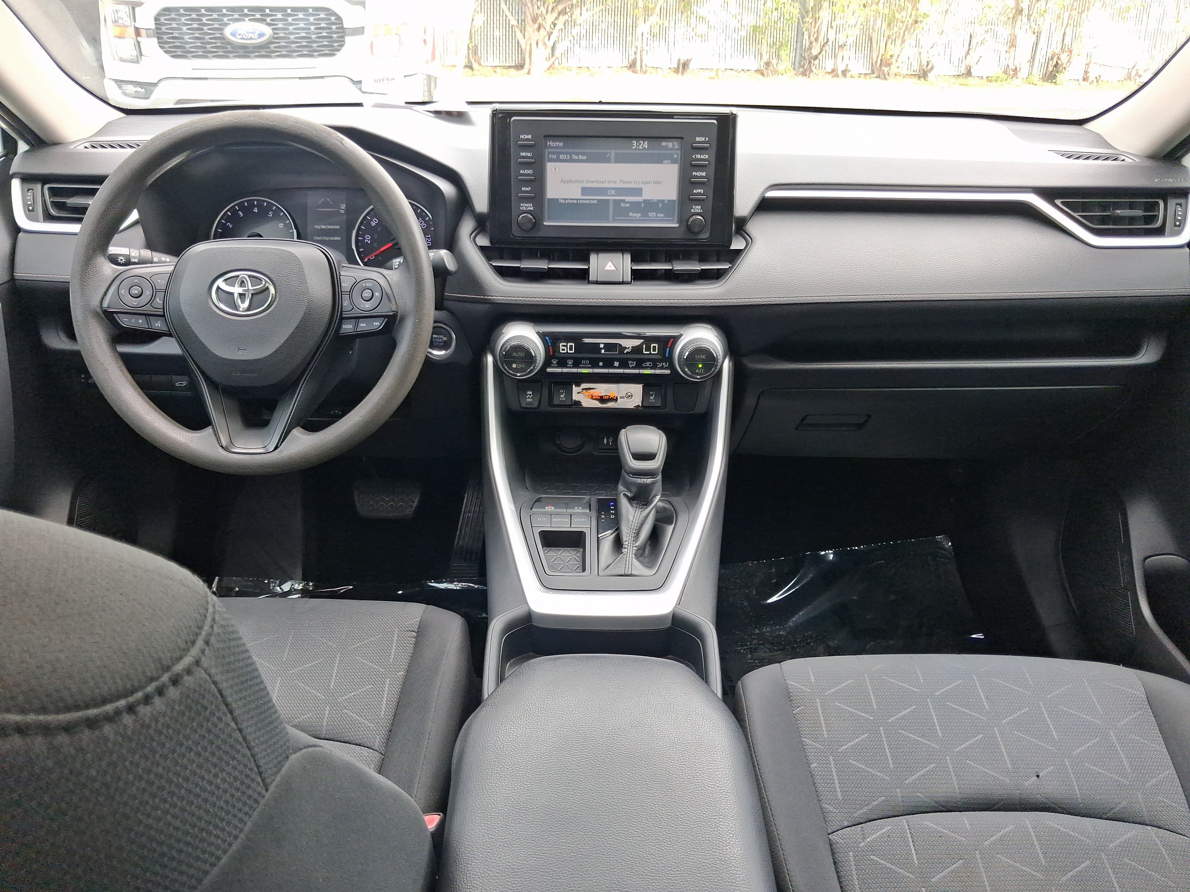 Used 2019 Toyota RAV4 XLE w/ Convenience Package FWD image 7