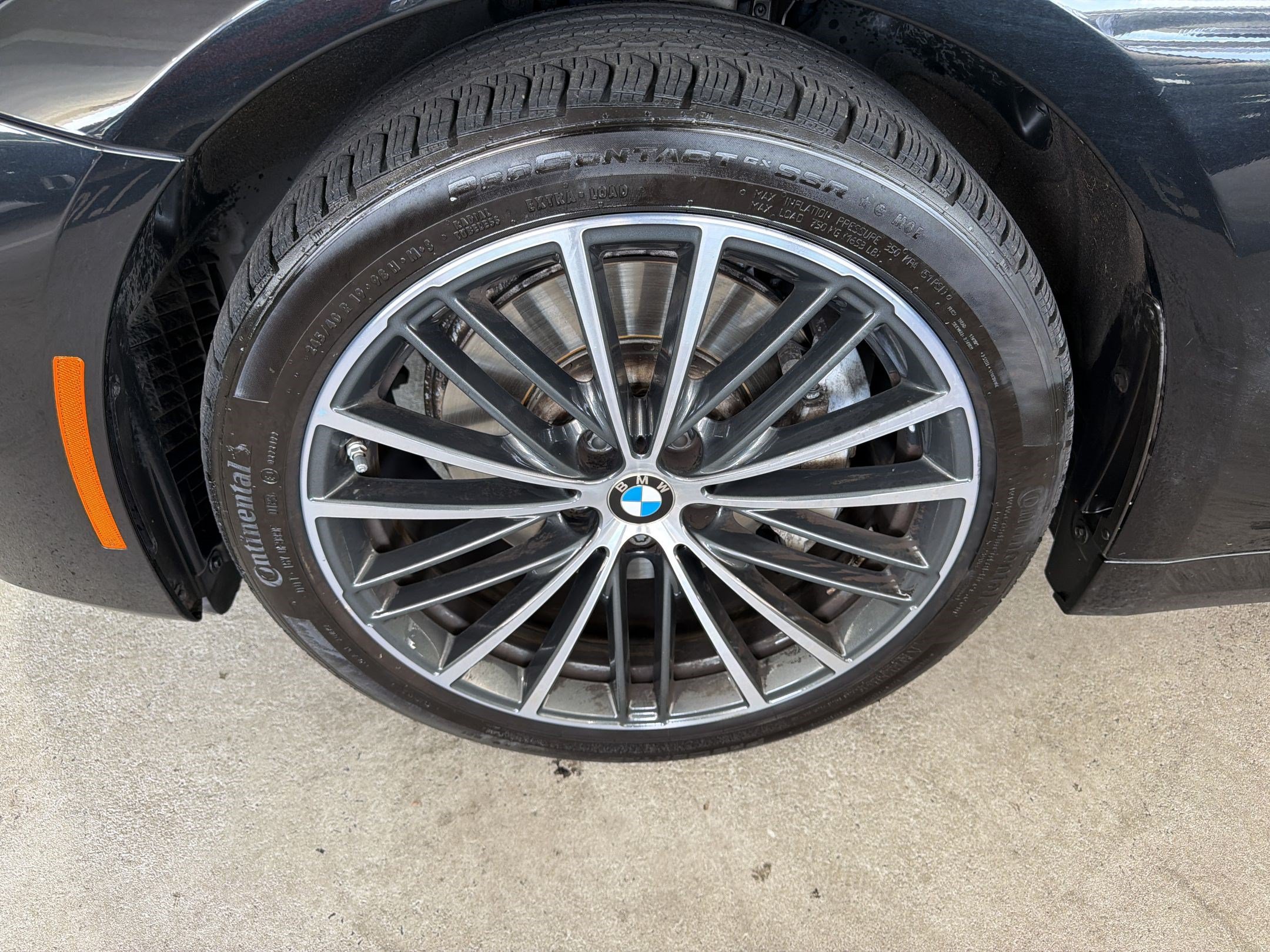 Used 2023 BMW 530i w/ Executive Package RWD image 9