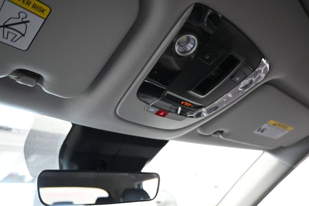 Used 2025 Kia Seltos EX w/ EX Sunroof Package FWD image 24