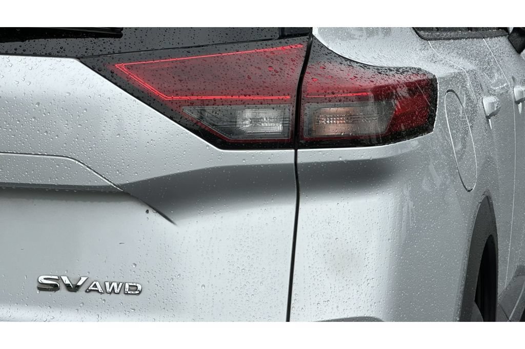 Used 2022 Nissan Rogue SV AWD/4WD image 24