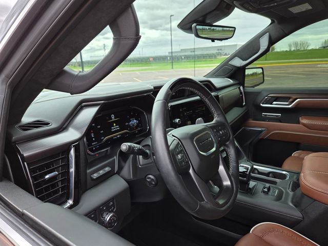 Used 2025 GMC Sierra 1500 Denali Ultimate AWD/4WD image 12