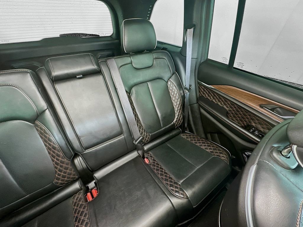 Used 2022 Jeep Grand Cherokee Summit AWD/4WD image 14