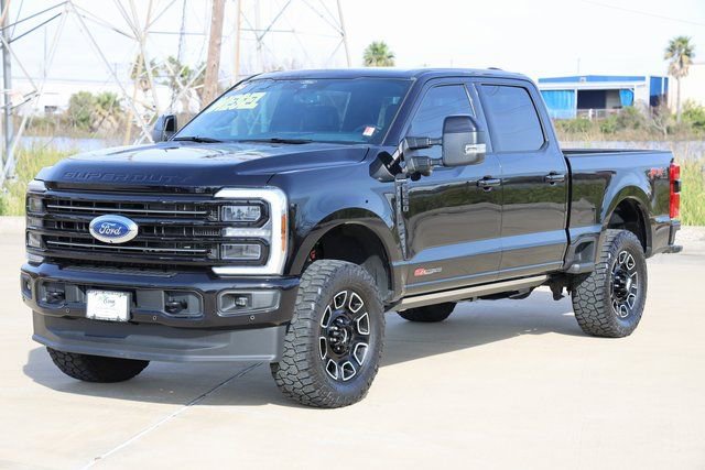 Used 2025 Ford F250 Platinum image 3