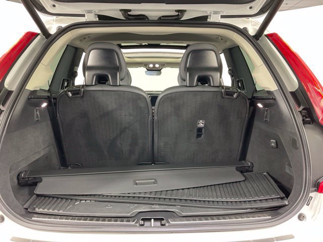 Certified 2024 Volvo XC90 T8 Plus w/ Protection Package Premier AWD/4WD image 32