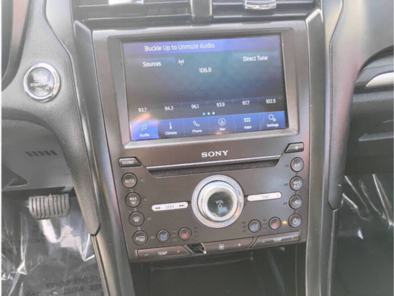 Used 2020 Ford Fusion Titanium image 16