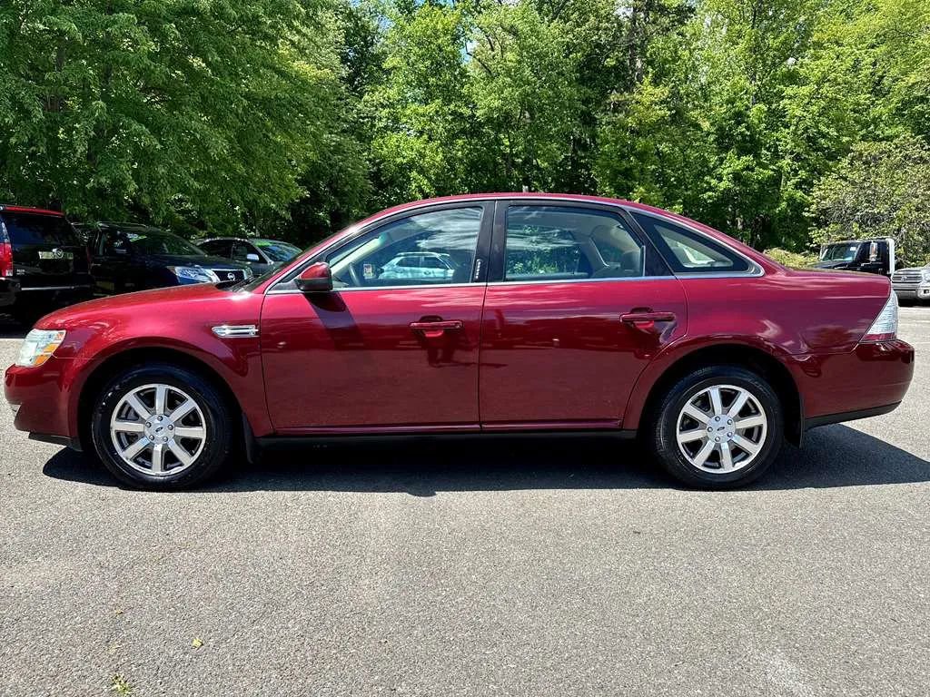 Used 2008 Ford Taurus SEL AWD/4WD image 4