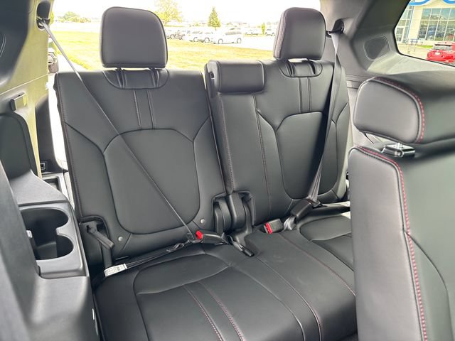 Used 2025 Honda Pilot Black Edition image 25