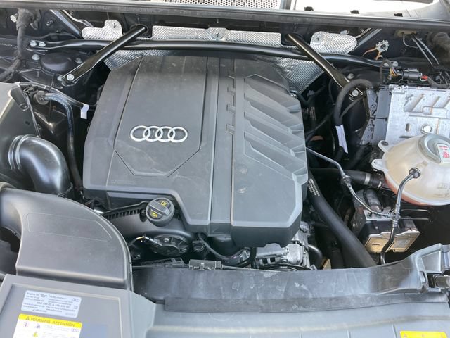 Used 2023 Audi Q5 2.0T Premium w/ Convenience Package AWD/4WD image 31