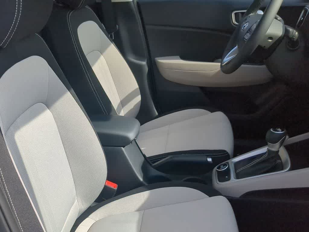 New 2026 Hyundai Venue SEL FWD image 24