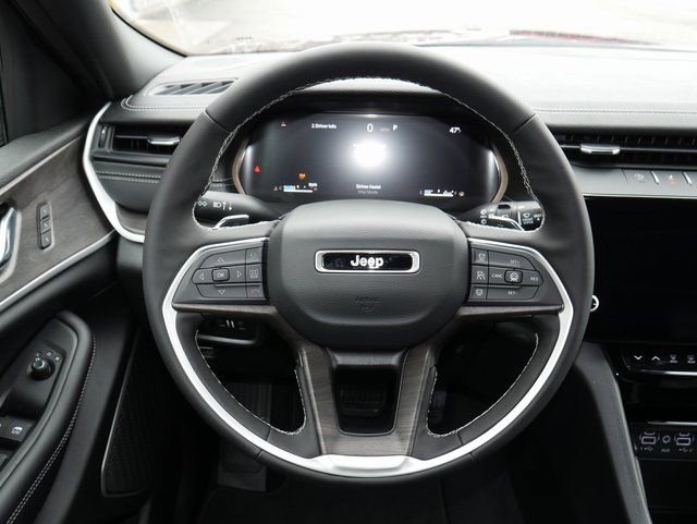 New 2026 Jeep Grand Cherokee Limited image 14