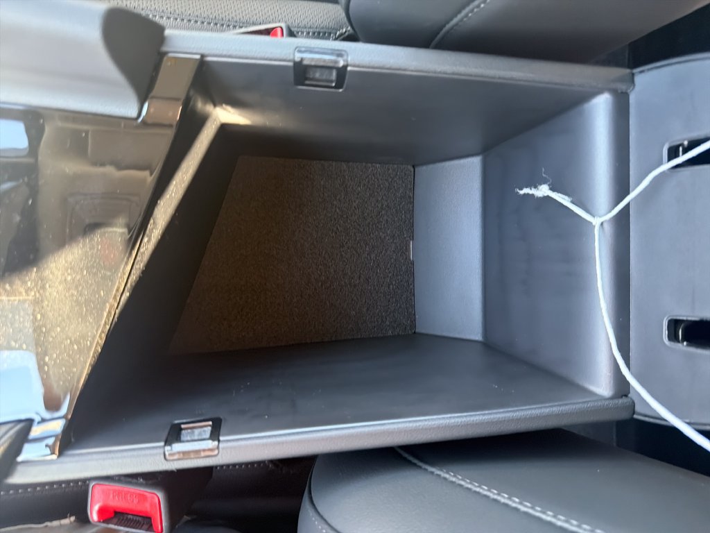 New 2026 Hyundai Elantra Limited FWD image 28