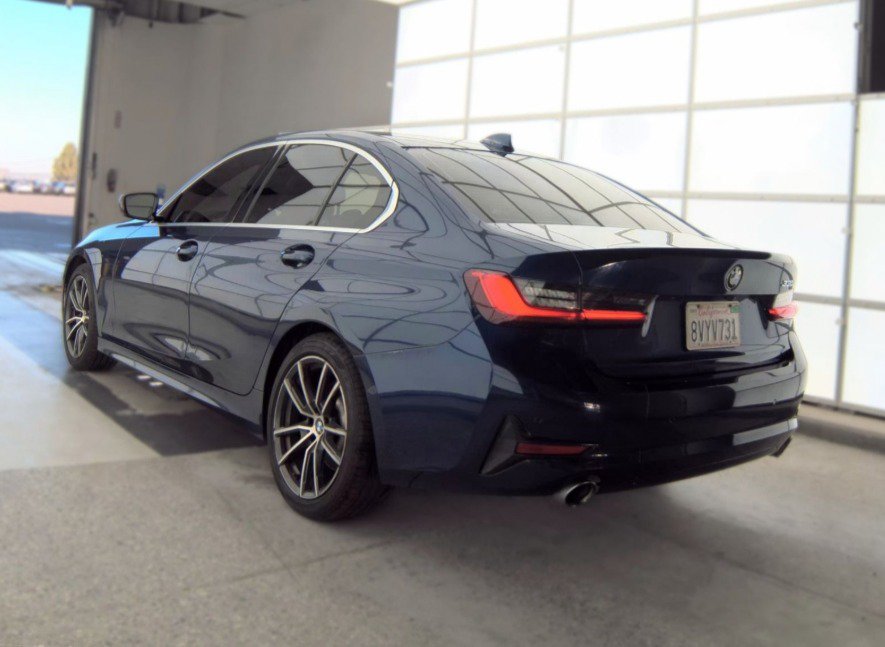 Used 2019 BMW 330i Sedan w/ Convenience Package RWD image 4