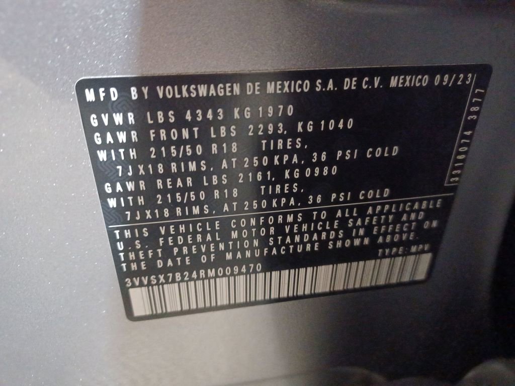 Used 2024 Volkswagen Taos SE image 25