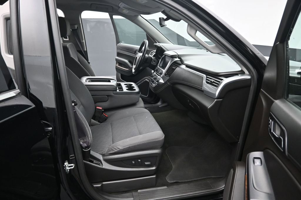 Used 2017 Chevrolet Suburban LS w/ Skid Plate Package AWD/4WD image 30