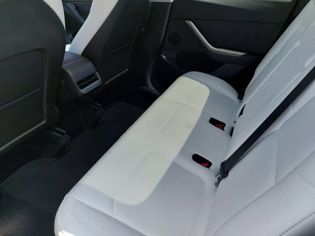 Used 2024 Tesla Model Y Performance AWD/4WD image 16