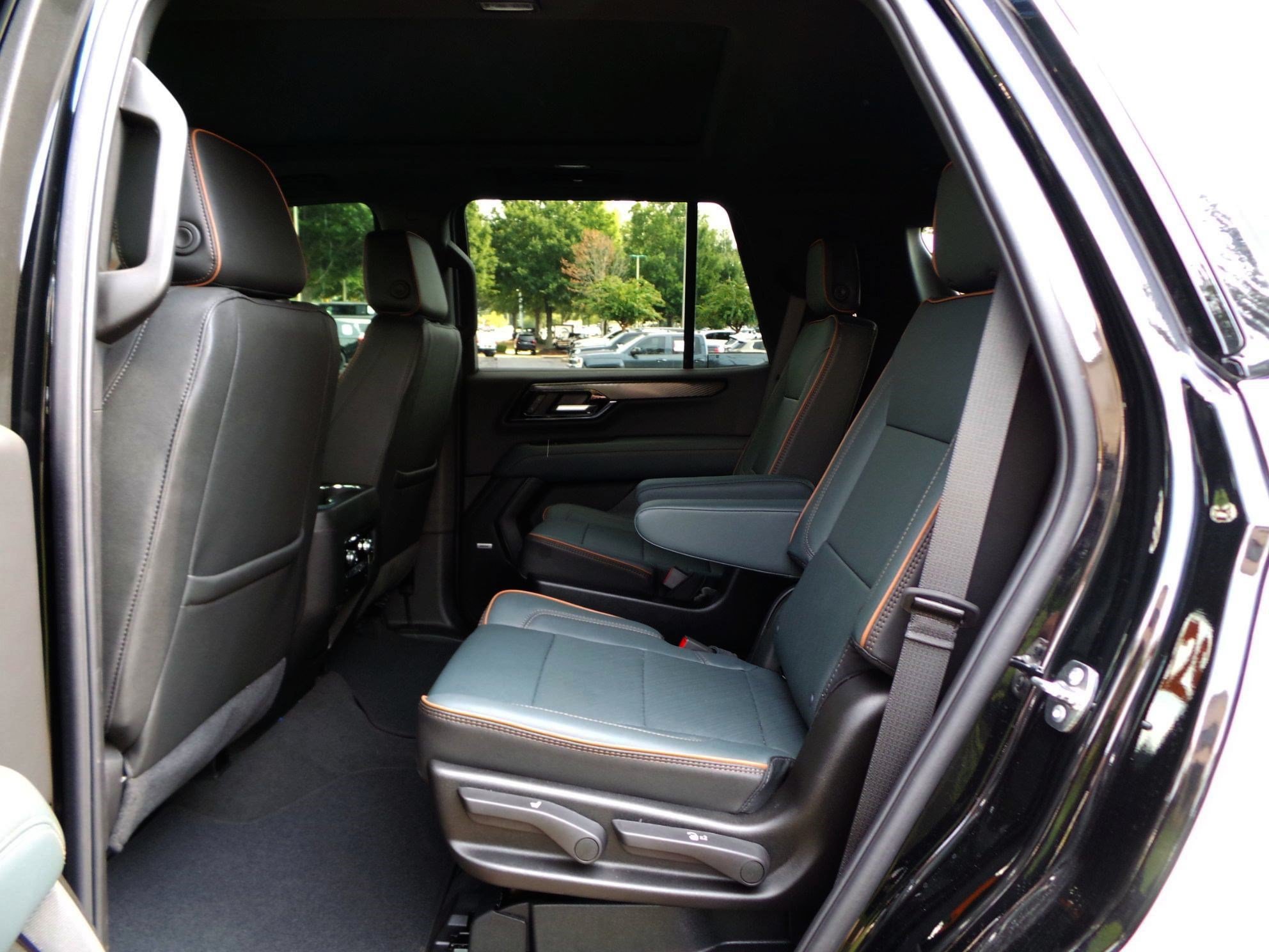 Used 2026 GMC Yukon AT4 AWD/4WD image 20