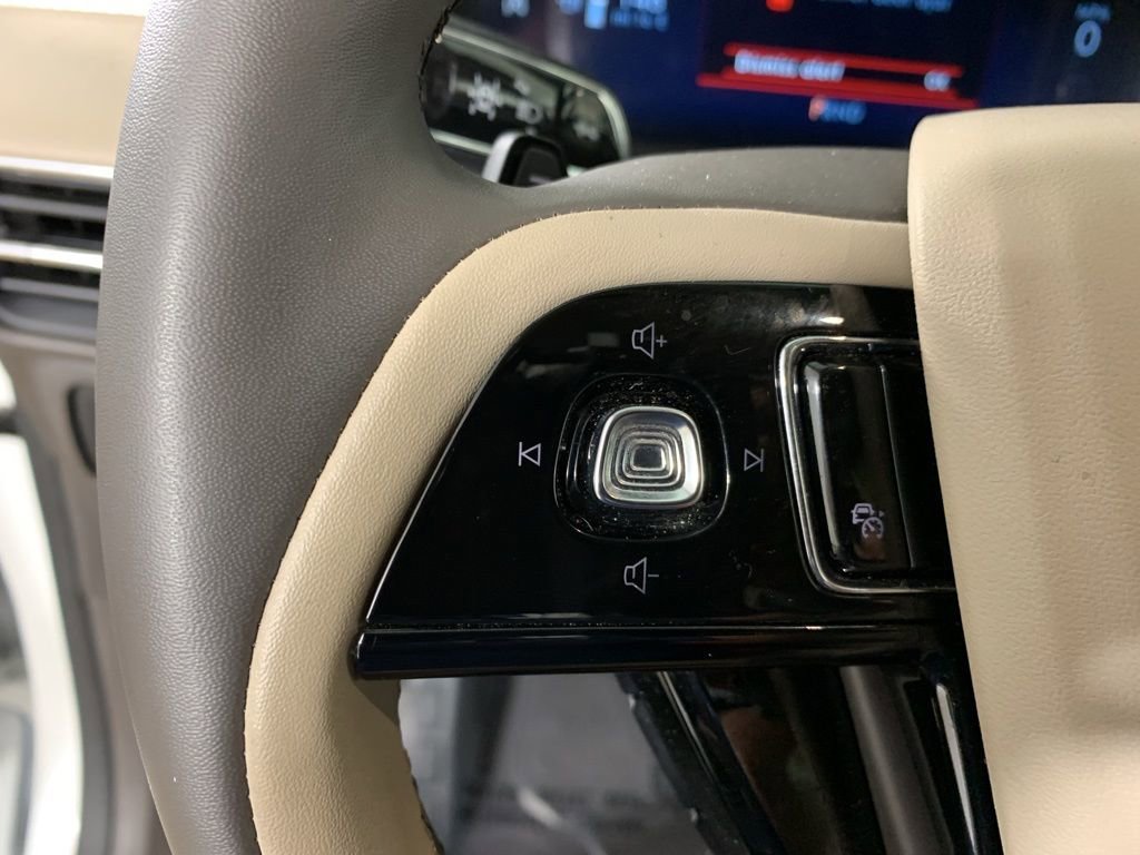 Used 2024 Lincoln Corsair FWD image 20