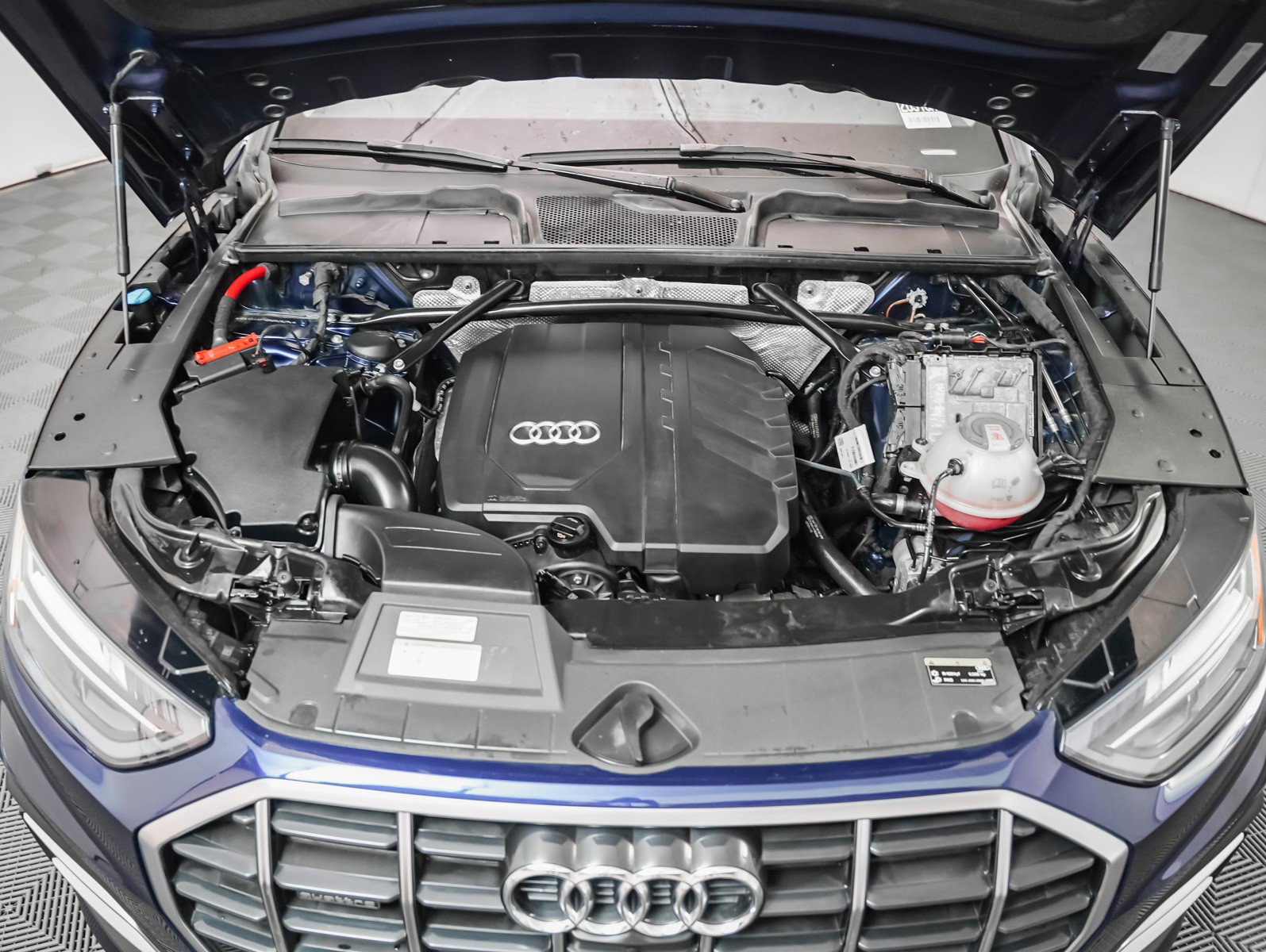 Used 2021 Audi Q5 Premium Plus w/ Premium Plus Package image 4