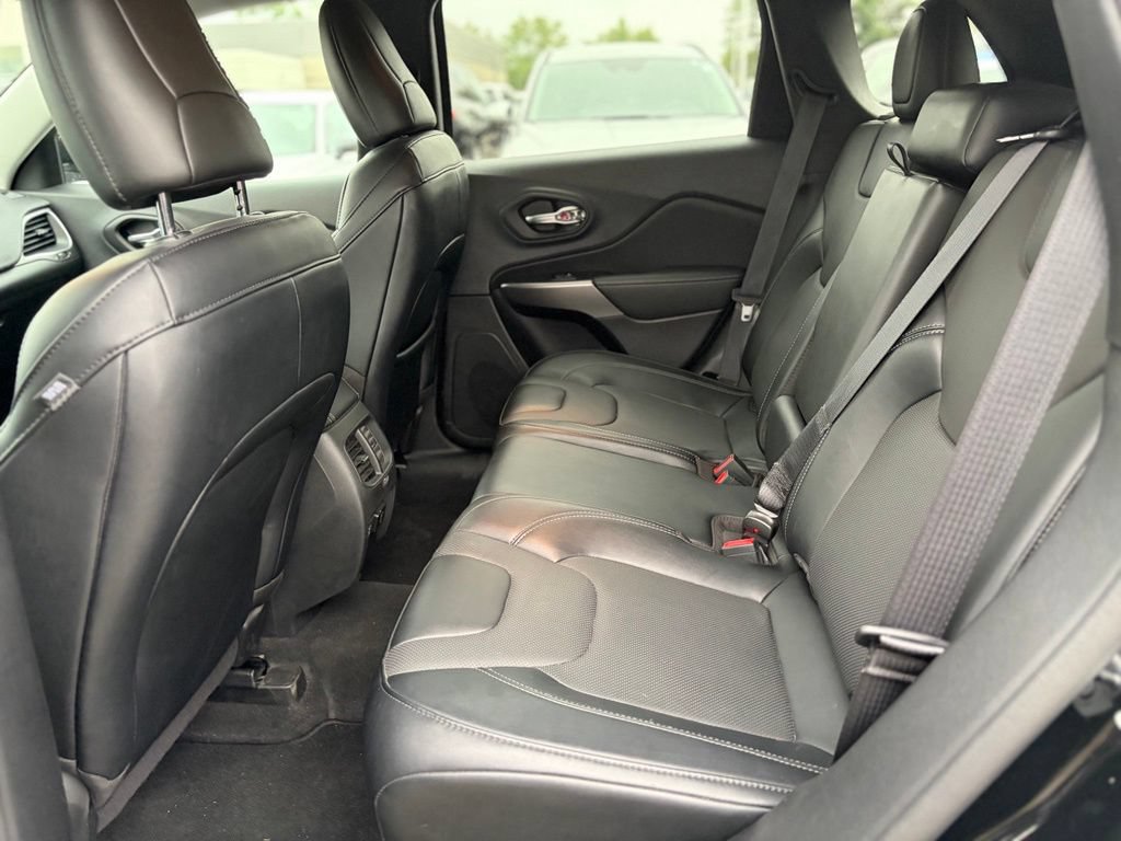 Used 2022 Jeep Cherokee Latitude Lux AWD/4WD image 13