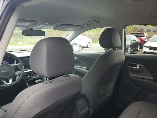 Used 2022 Kia Niro LX FWD image 9