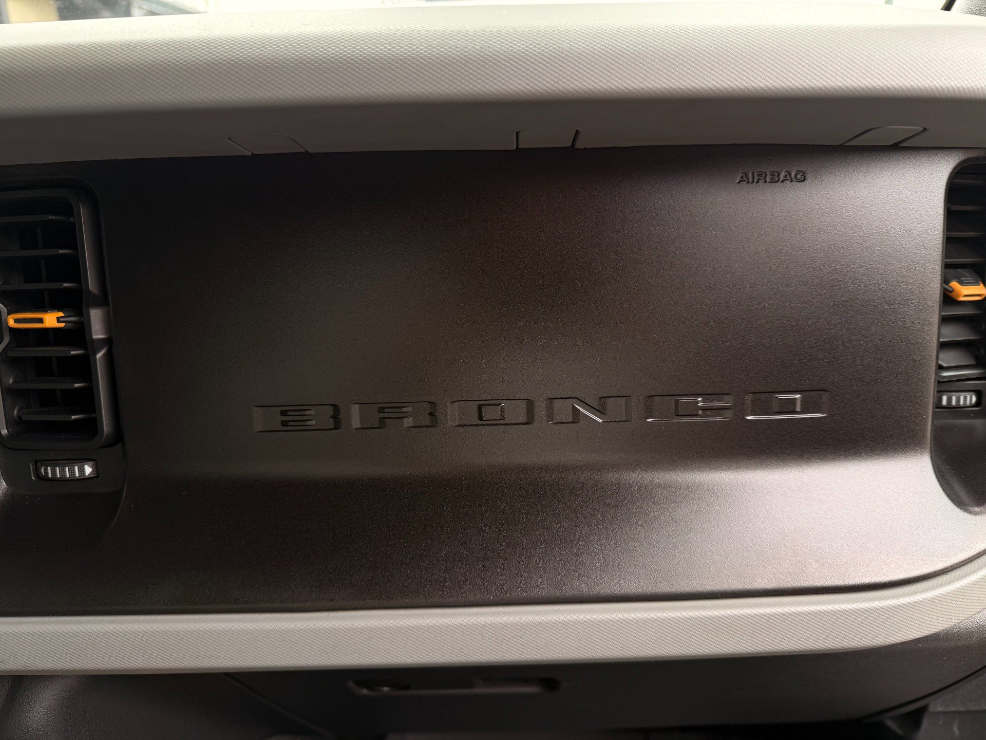 Used 2022 Ford Bronco Badlands image 24