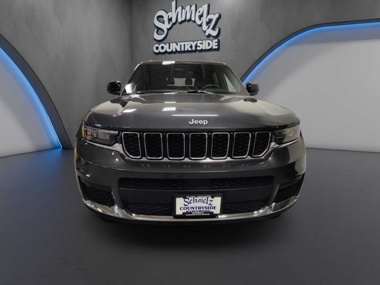 Used 2025 Jeep Grand Cherokee L Laredo w/ Luxury Tech Group I AWD/4WD image 2