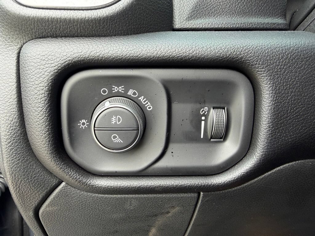 Used 2026 RAM 2500 Big Horn AWD/4WD image 12