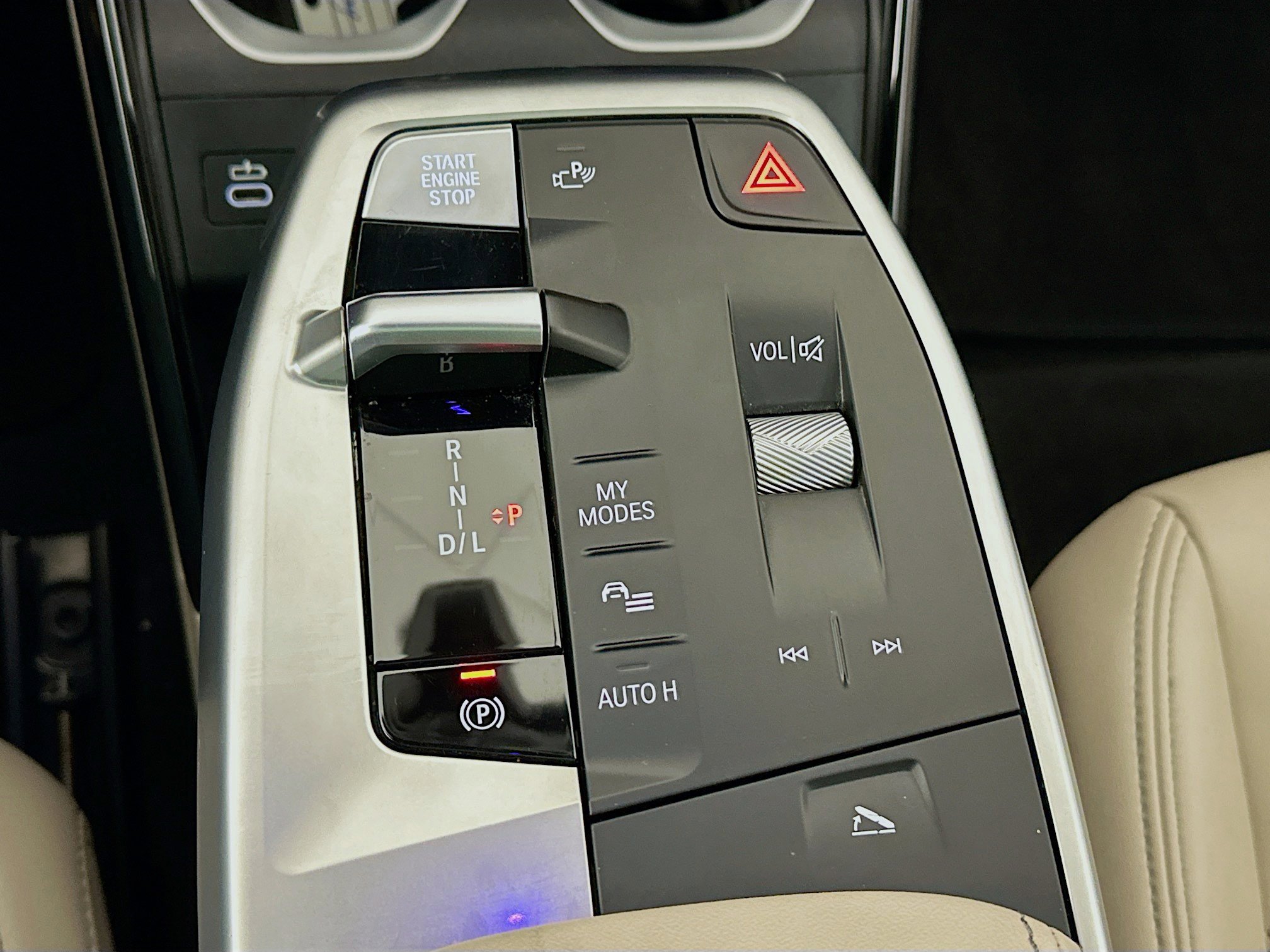 Used 2025 BMW X2 xDrive28i AWD/4WD image 24