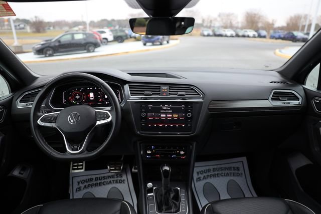 Used 2023 Volkswagen Tiguan SEL R-Line AWD/4WD image 12