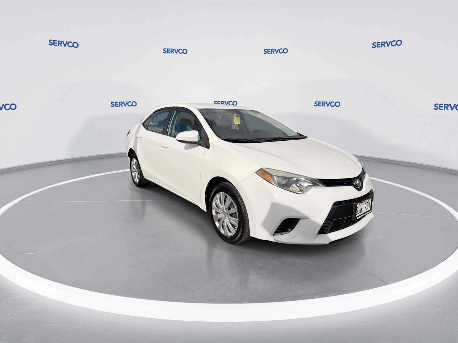 Used 2015 Toyota Corolla LE FWD image 2