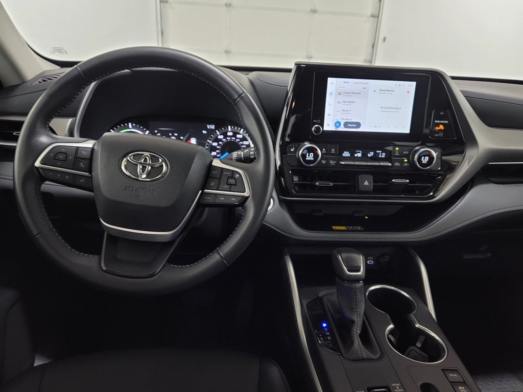 Certified 2026 Toyota Highlander XLE AWD/4WD image 12