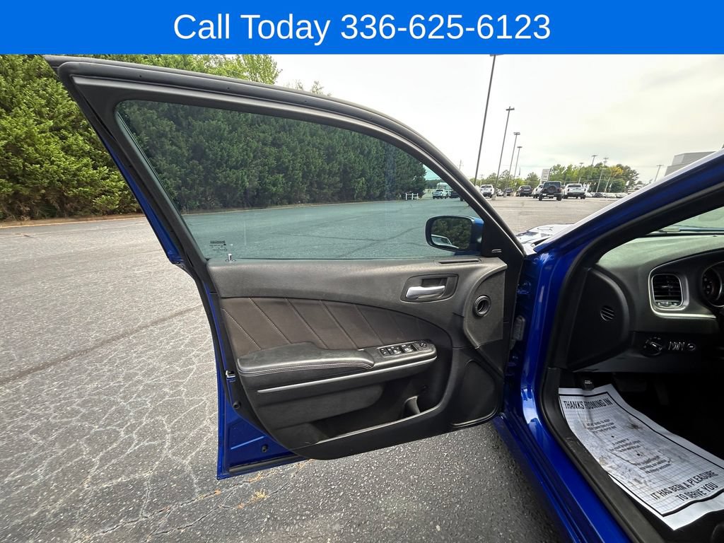 Used 2020 Dodge Charger Scat Pack w/ Dynamics Package RWD image 18