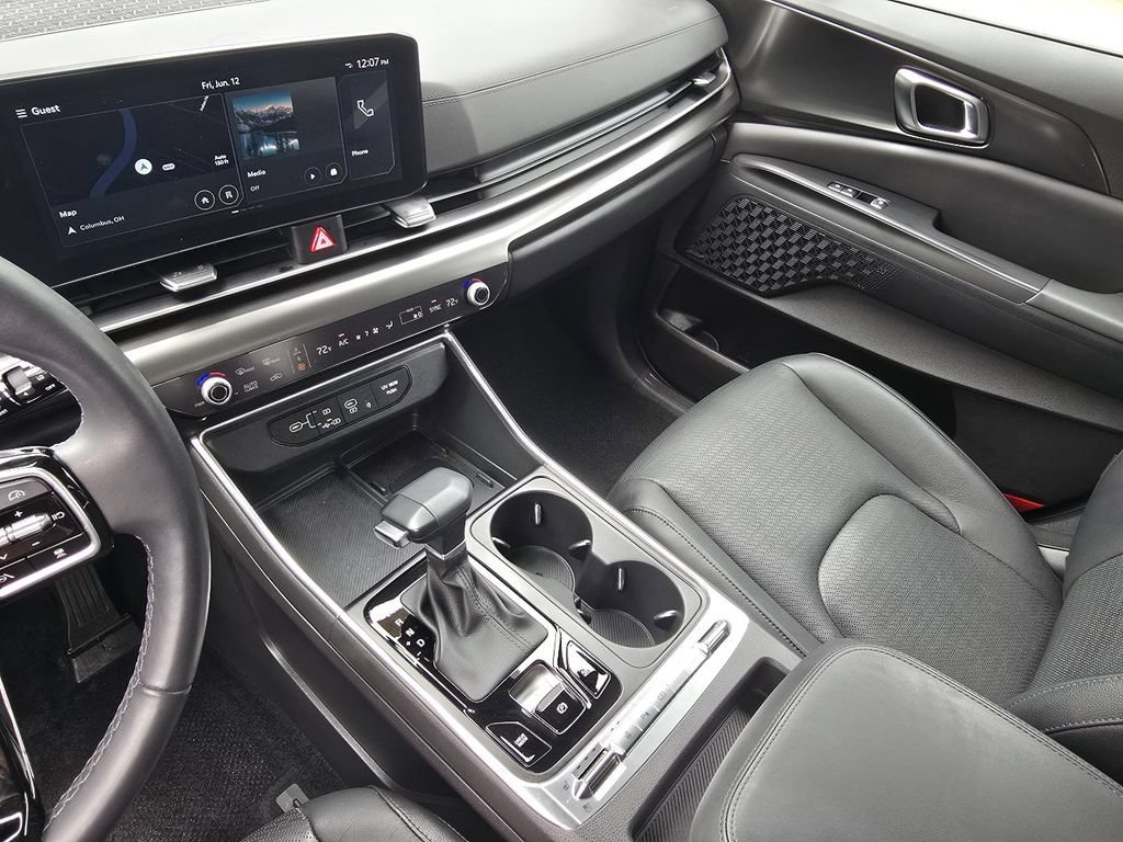 Used 2025 Kia Carnival SX Prestige FWD image 30
