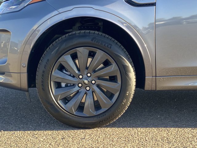 Used 2025 Land Rover Discovery Sport S AWD/4WD image 21