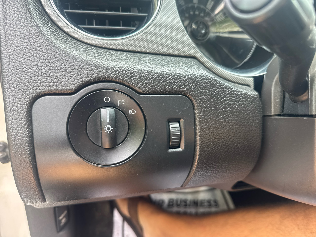 Used 2010 Ford Mustang Coupe image 18