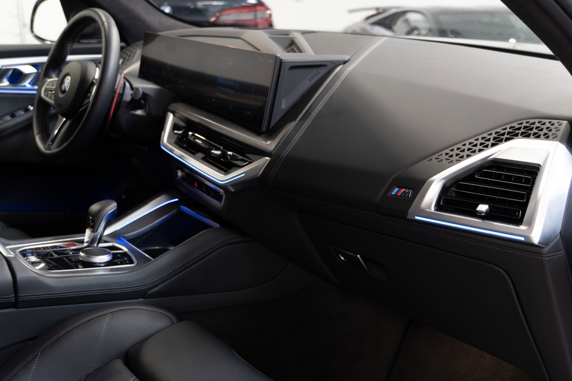 Used 2023 BMW XM image 36