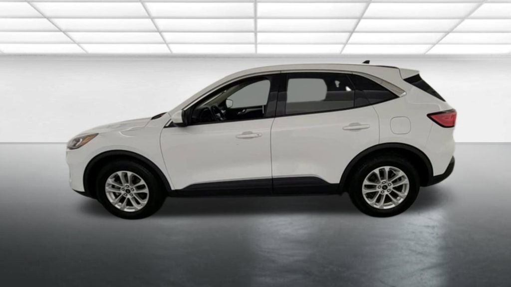 Used 2020 Ford Escape SE FWD image 4