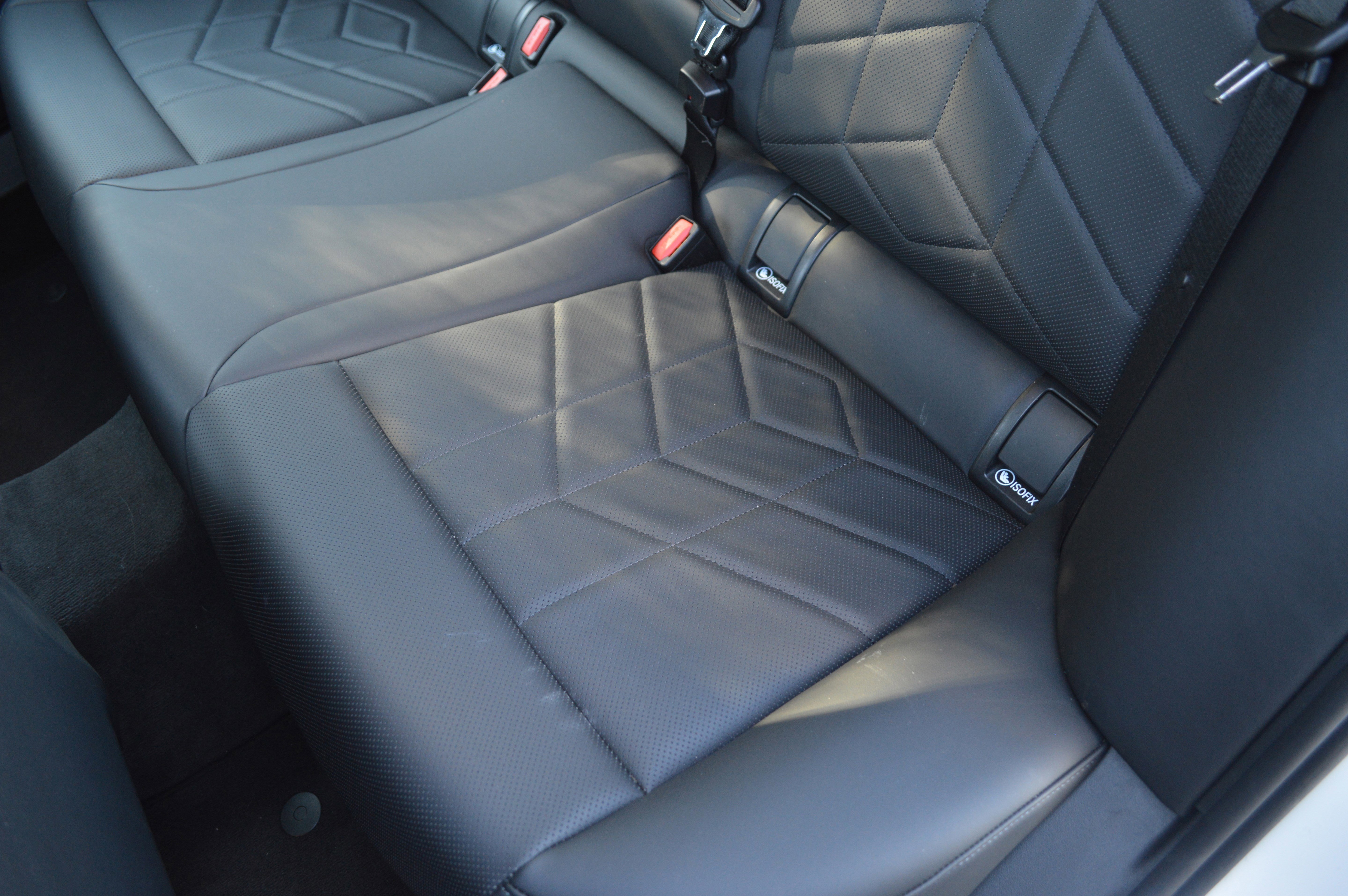 Used 2025 BMW 530i xDrive w/ Premium Package image 30