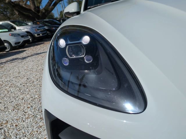 Used 2021 Porsche Macan image 8