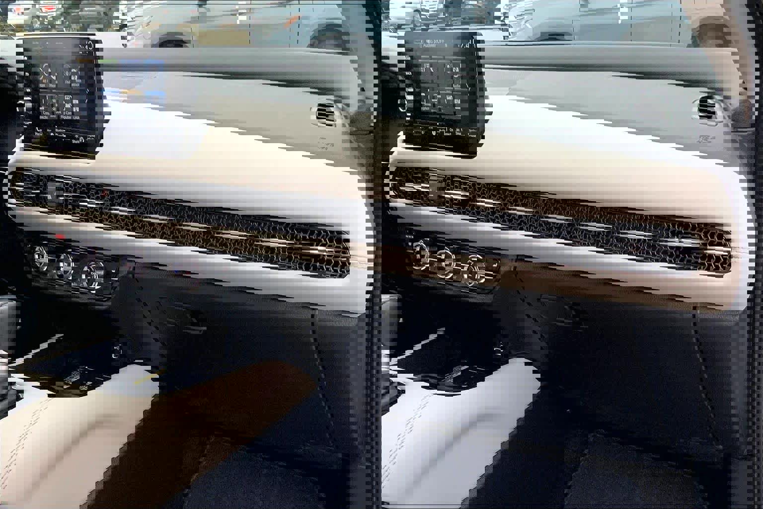 Used 2024 Honda HR-V EX-L image 18