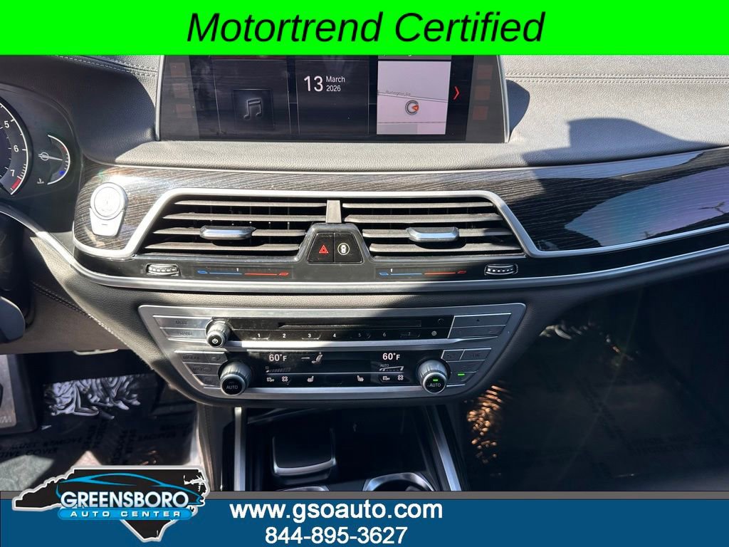 Used 2019 BMW 750i w/ M Sport Package RWD image 28