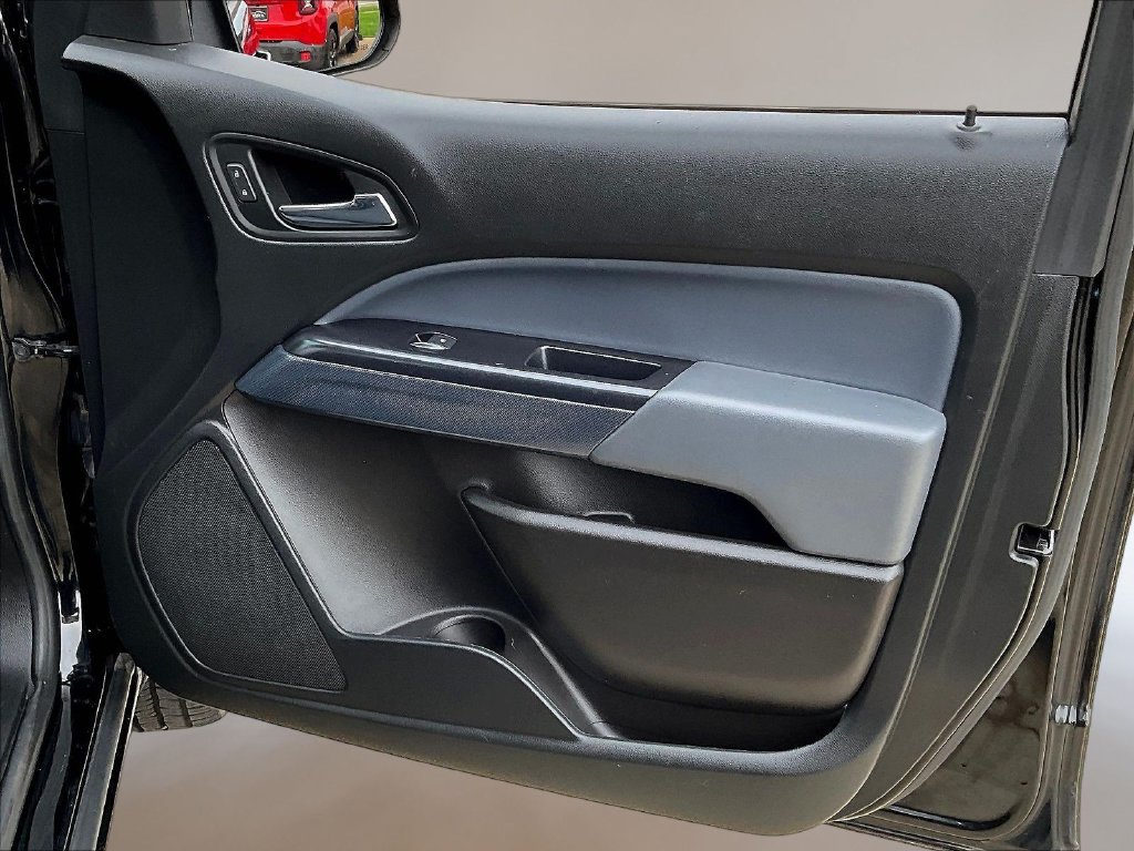 Used 2020 Chevrolet Colorado Z71 AWD/4WD image 27