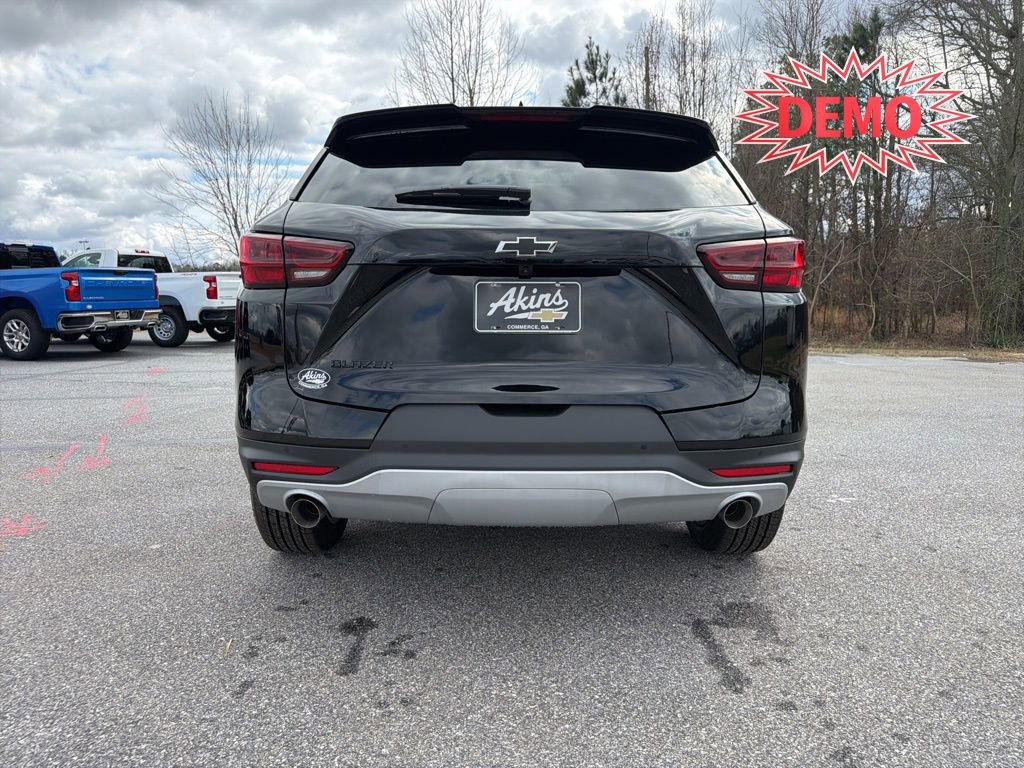 New 2026 Chevrolet Blazer LT w/ LPO, Black Sport Package image 6